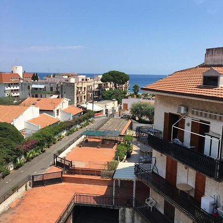 ジャルディーニ・ナクソス Beda House Panoramica E Tranquillaヴィラ エクステリア 写真